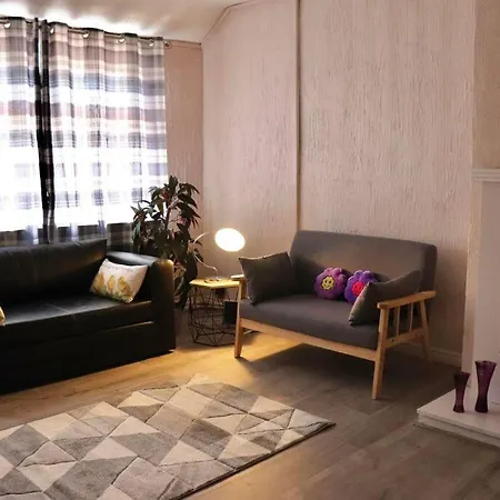 Home Away From Home - 2 Bed Free Parking & Wifi Лидс Экстерьер фото