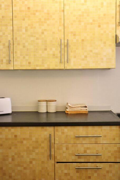Apartamento Away From - 2 Bed Free Parking & Wifi Leeds (West Yorkshire)