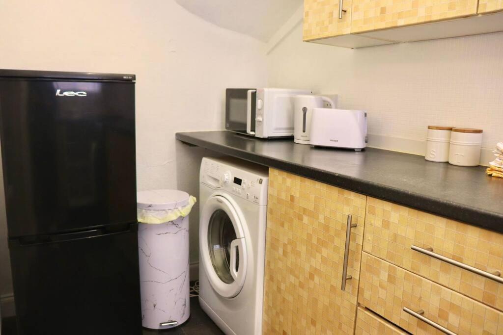 Apartamento Away From - 2 Bed Free Parking & Wifi Leeds (West Yorkshire)
